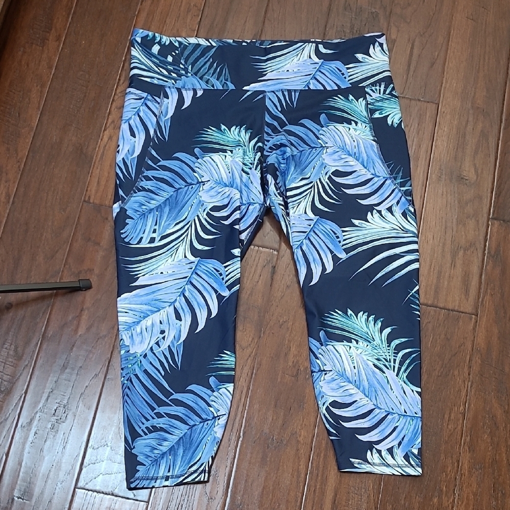 Old Navy Blue Tropical Print Leggings Size - Approximately 3X see measurements